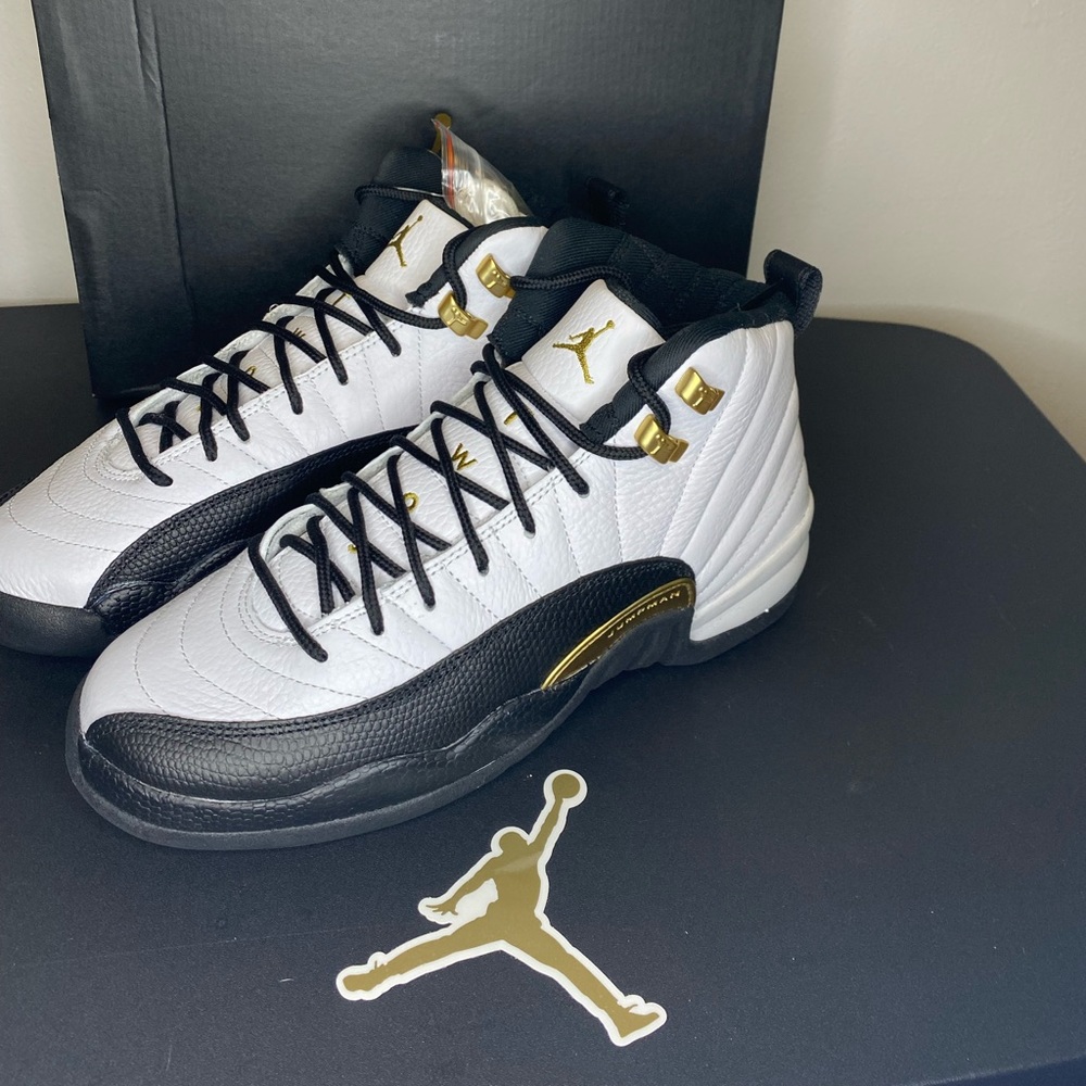 Jordan 12 Royalty Taxi 7 GS / 8.5 Women